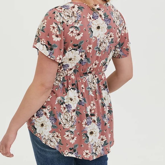 ❌SOLD❌TORRID Dusty Rose Floral Button Babydoll Top - Picture 2 of 8